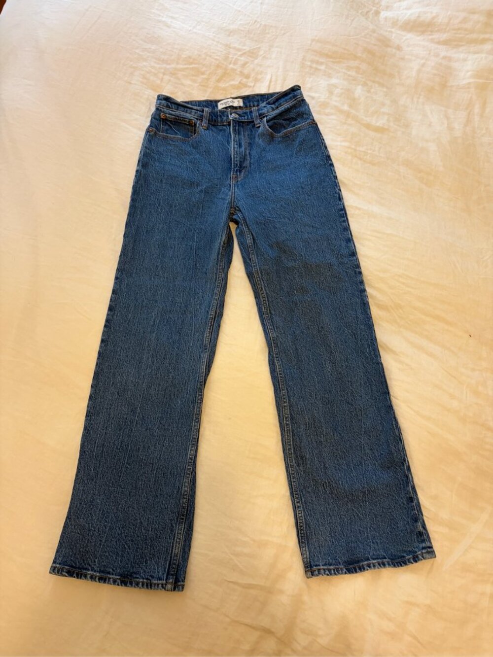 Abercrombie 90s Relaxed High Rise Jean (27/4)